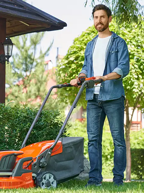 lawn-mowing-hero-image